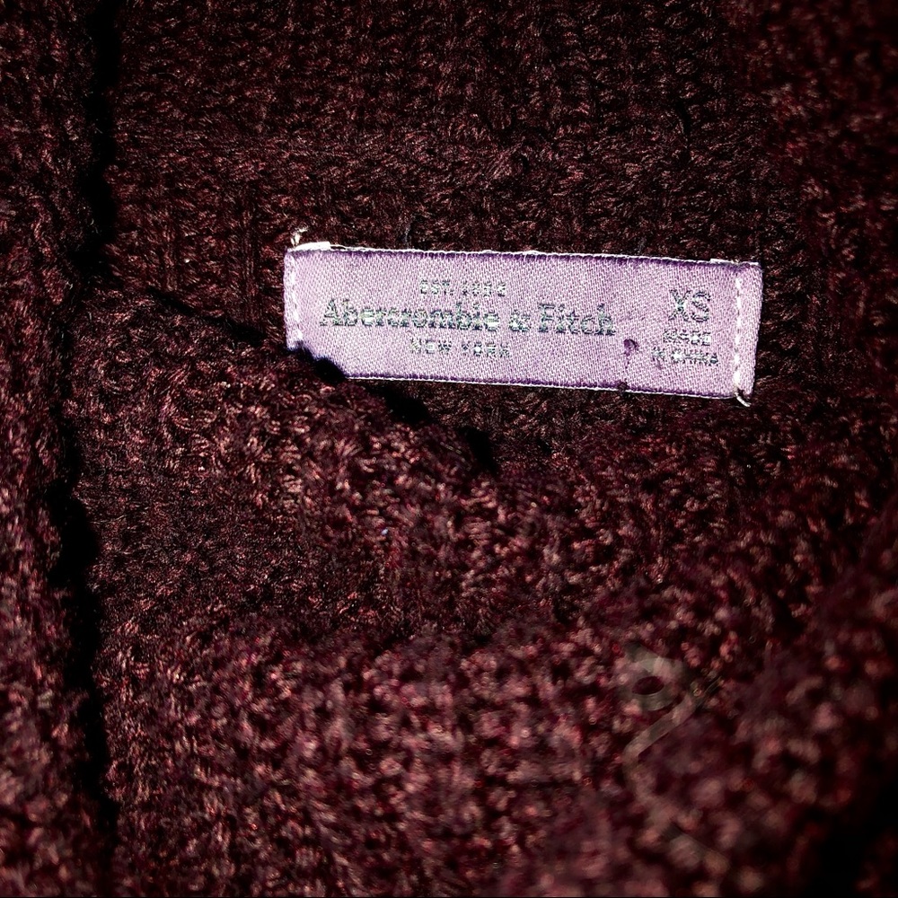 Abercrombie & Fitch Perfect Turtle Neck Sweater Burgundy - Picture 4 of 11